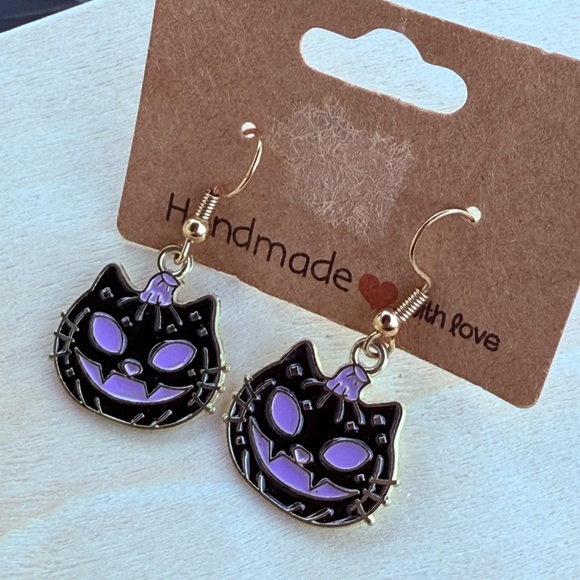Halloween Dangling Earrings Handmade Purple - Picture 4 of 4